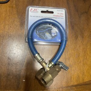 R-134A U-Charge Hose for Self-sealing Valve Cans. FJC 6045
